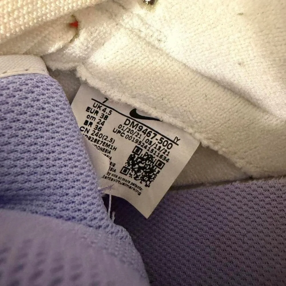 Nike‎ Dunk Low white and purple trainers women size 7 purple pulse